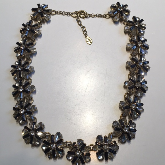 LOFT Accessories - 🥳 Loft Sparkly Flower Necklace (2/$10)